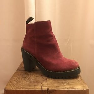Authentic Dr. Martens Boots (like new)